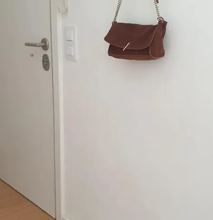 Free Parking & 5Min Walk To Subway * Lisbon