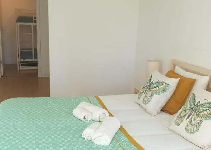 Free Parking & 5min Walk To Subway Appartamento *